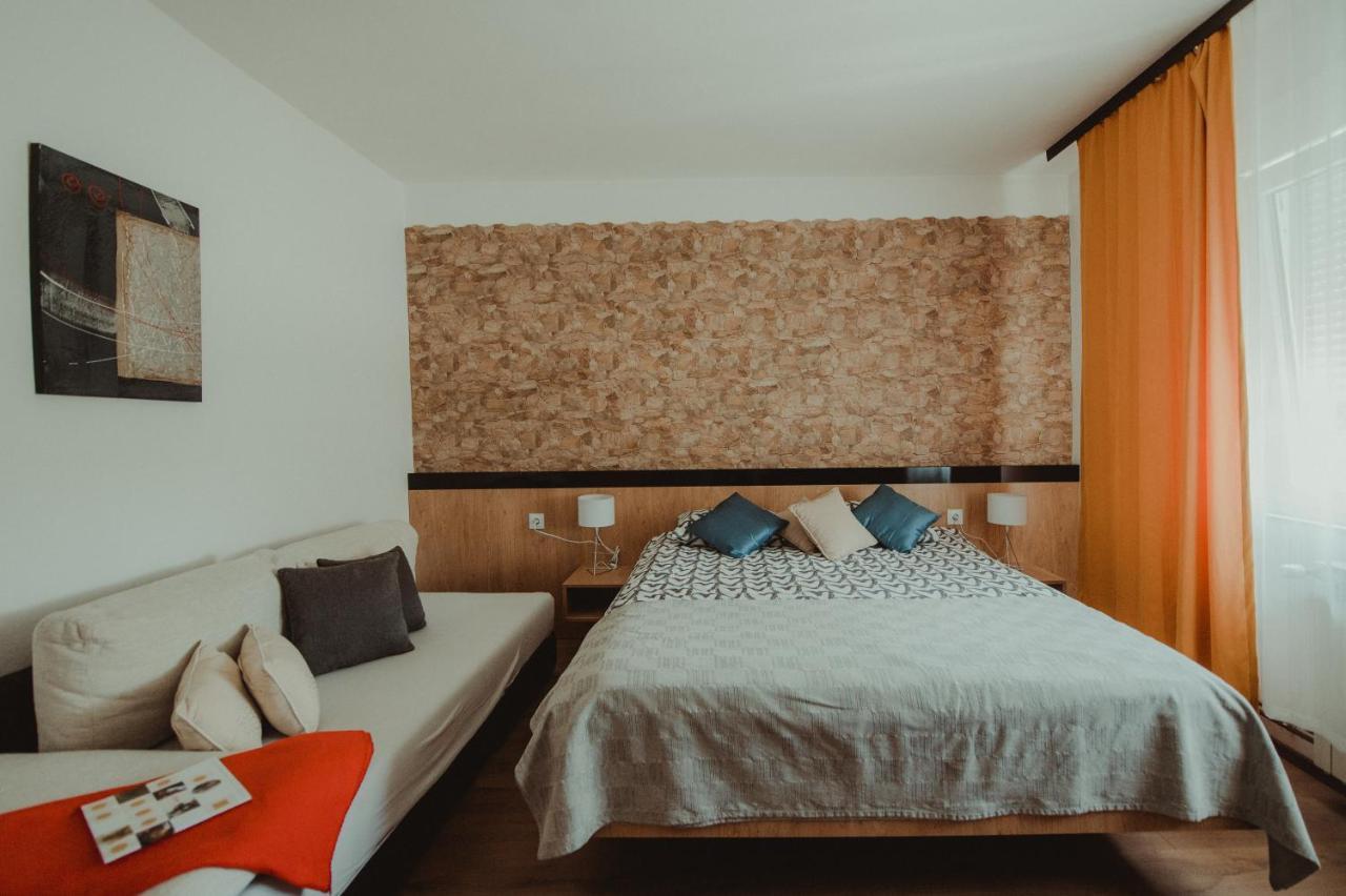 Apartman Lovric Ðakovo Kültér fotó