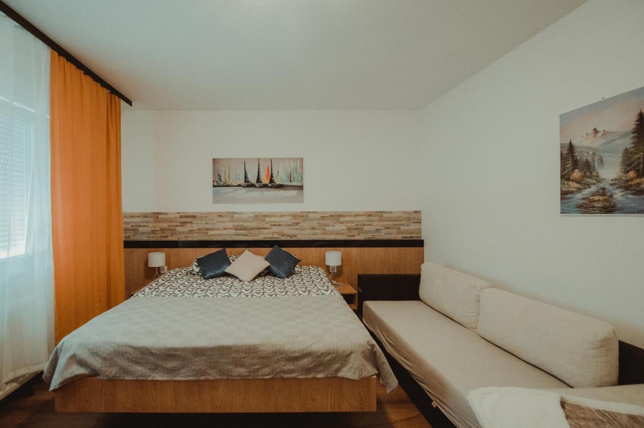 Apartman Lovric Ðakovo Kültér fotó