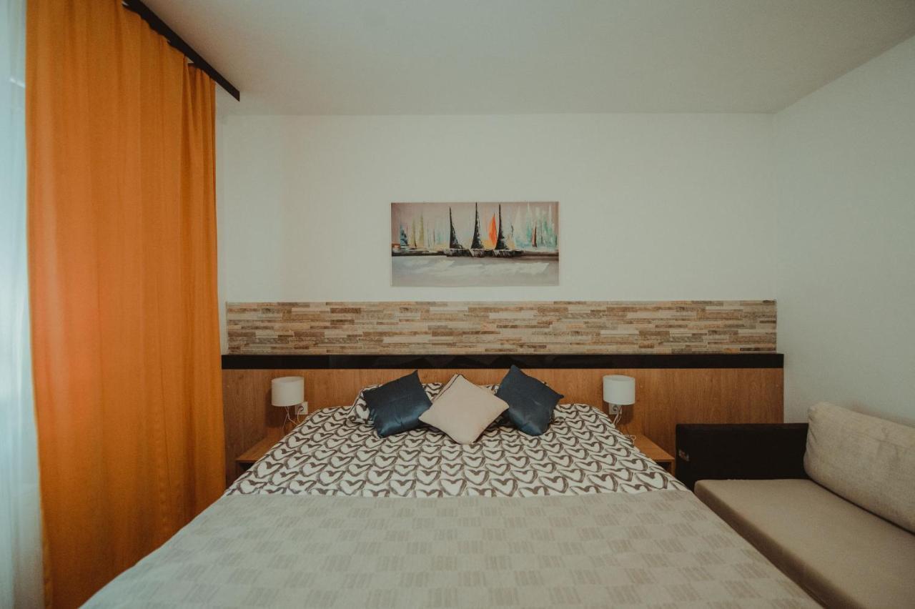 Apartman Lovric Ðakovo Kültér fotó